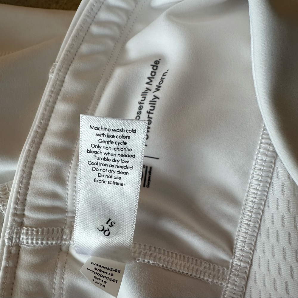 Athleta Short - Picture 7 of 9